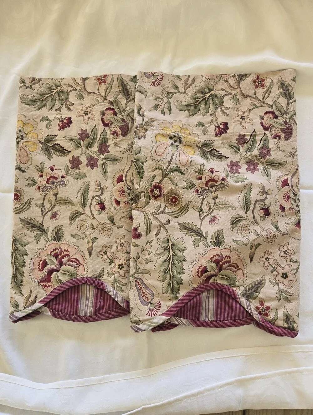 Waverly :Floral Printed Window Valance - Cream and Green